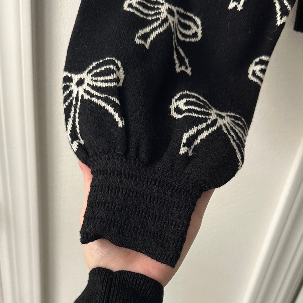 Sweater - Picture 3 of 5